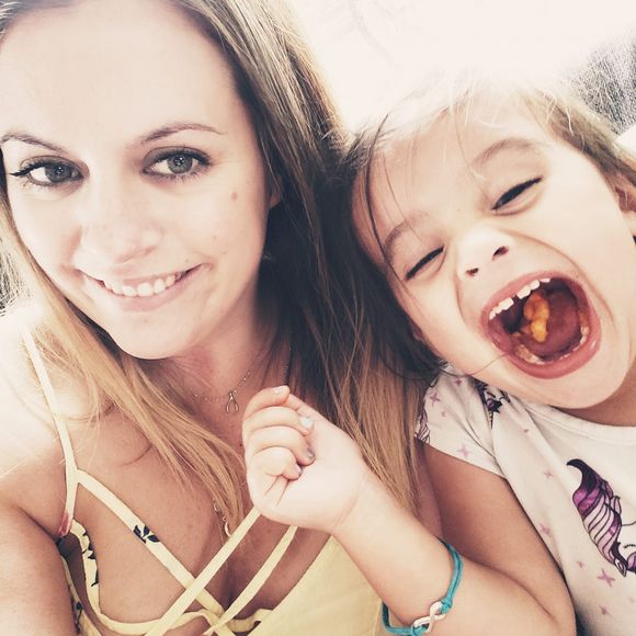 Meet your Posher, Ashley - Picture 1 of 1